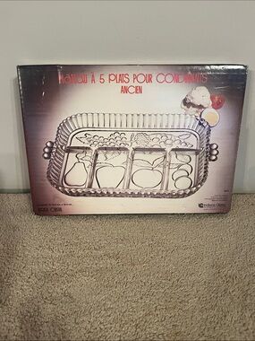 Indiana Glass Clear Glass Divided Condiment Tray with Decorative Fruit Motif